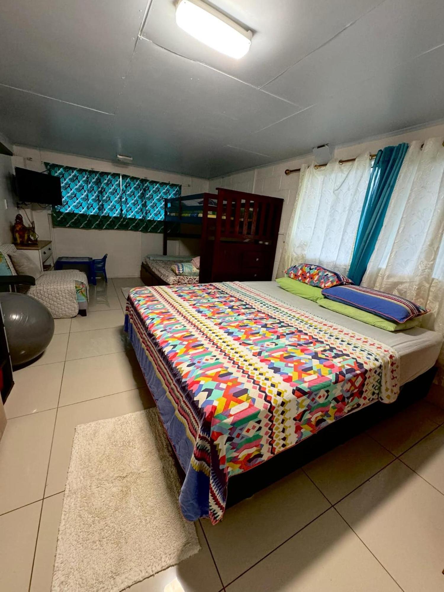 Mirimiri Spa Homestay Ngatangiia Esterno foto